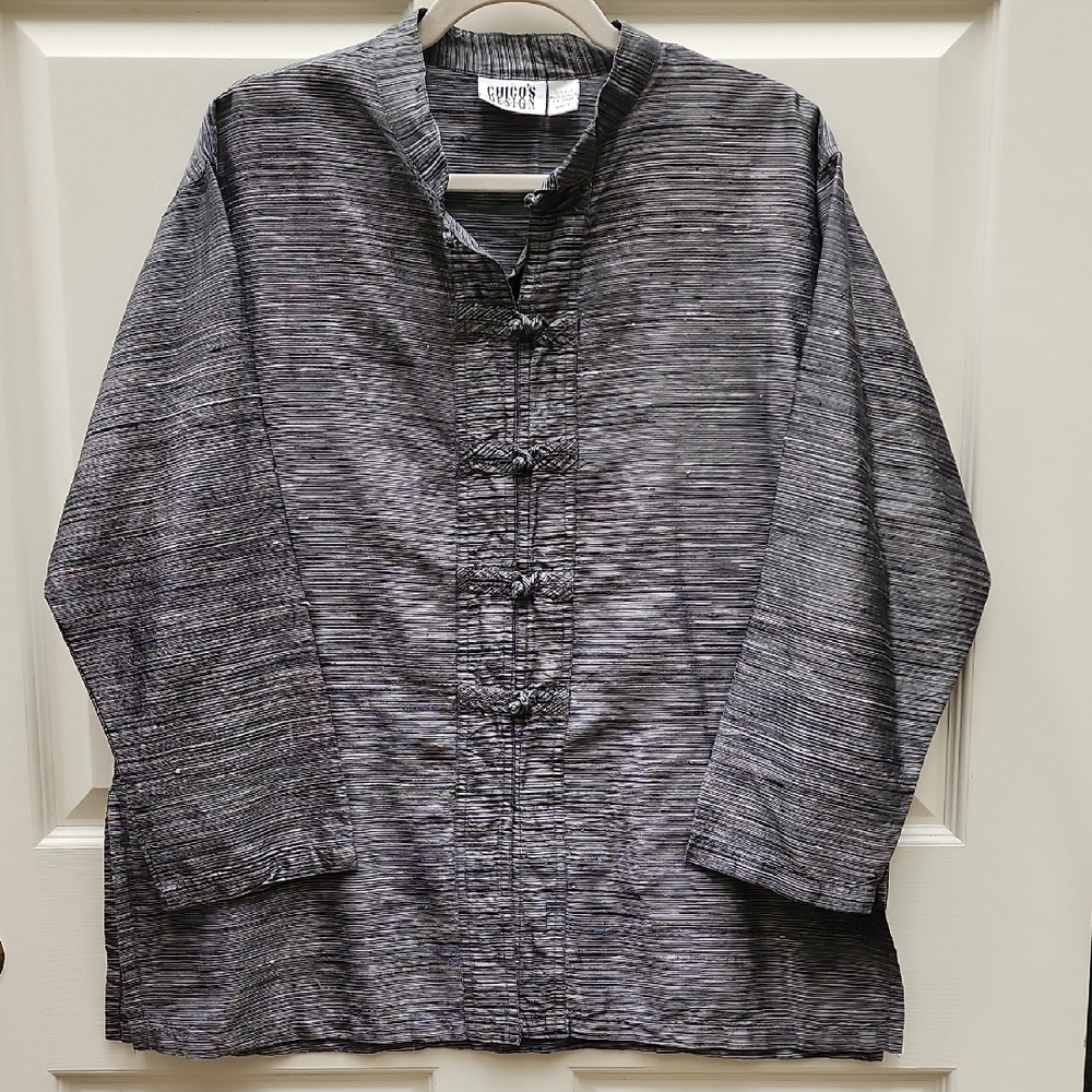 Chico's Design 100% Silk Textured Gray Women's Top Size 2 (12)